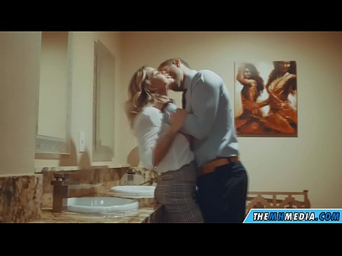 ❤️ Quan una rossa tetona et sedueix en un lavabo públic Vídeo porno a nosaltres ca.hentai-id.ru